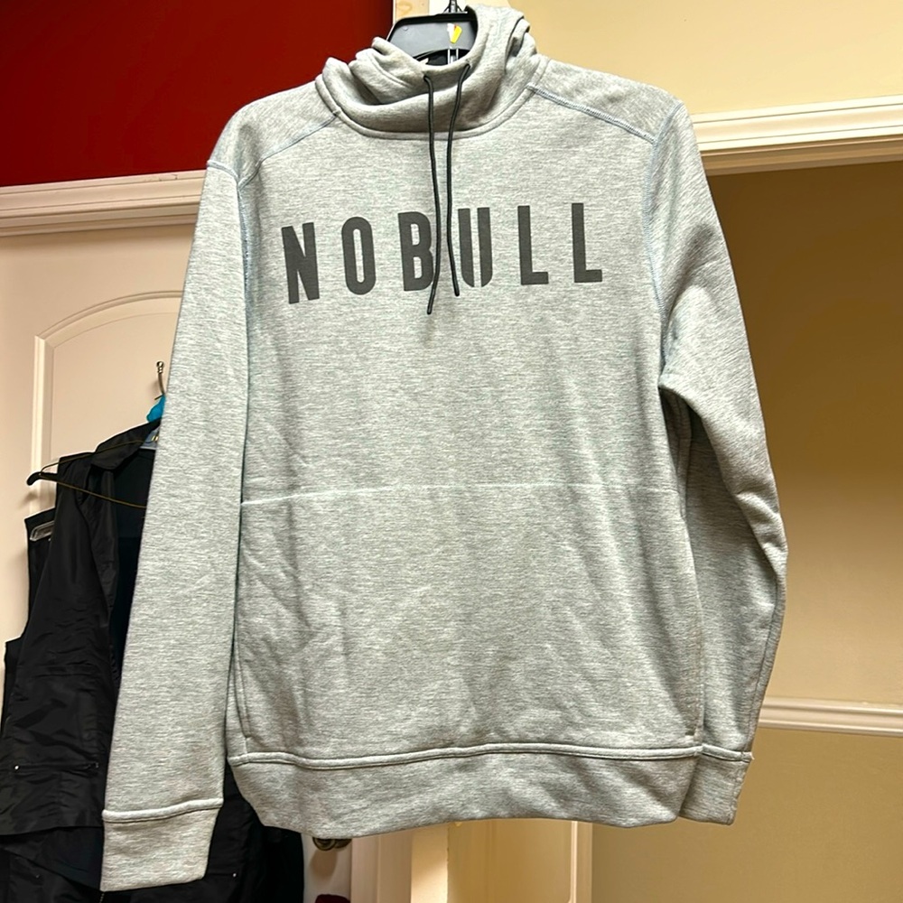 NOBULL hoodie size M in excellent condition!